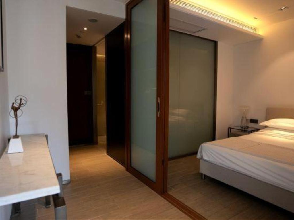 Rock Platinum Sea View Hotel Sanya Exterior photo