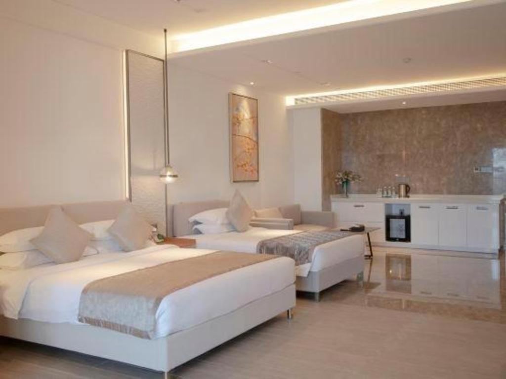 Rock Platinum Sea View Hotel Sanya Exterior photo