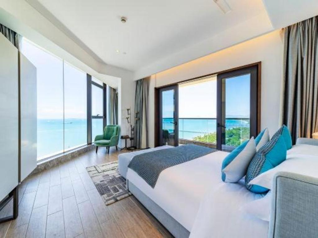Rock Platinum Sea View Hotel Sanya Exterior photo