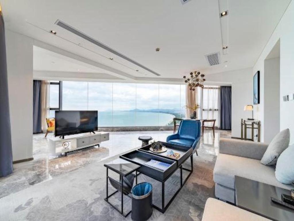 Rock Platinum Sea View Hotel Sanya Exterior photo