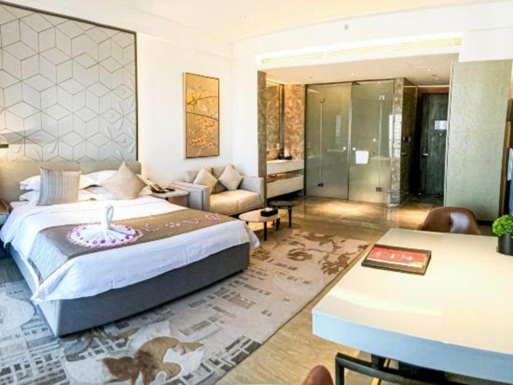 Rock Platinum Sea View Hotel Sanya Exterior photo
