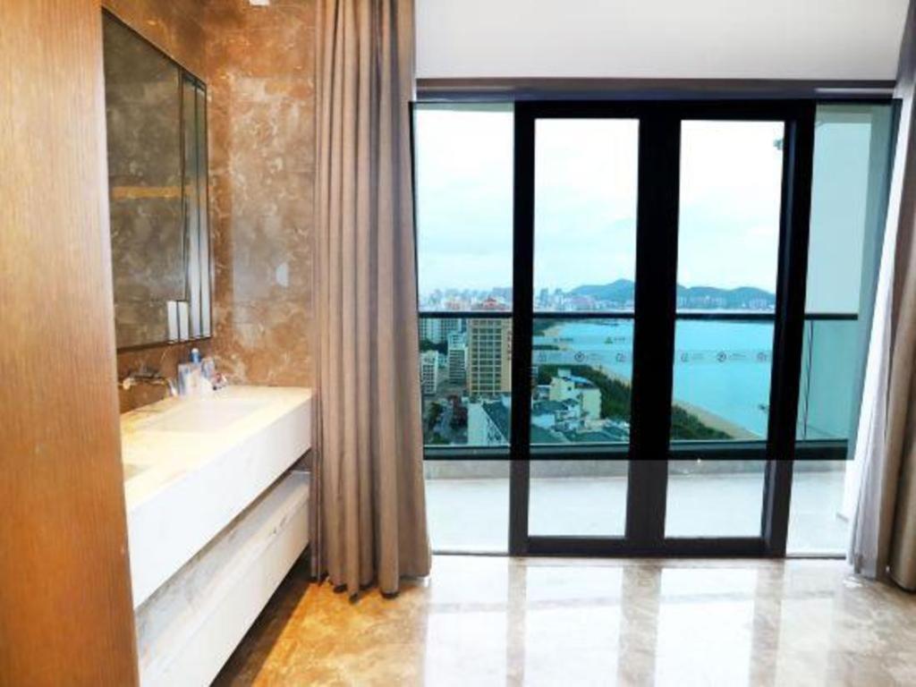 Rock Platinum Sea View Hotel Sanya Exterior photo