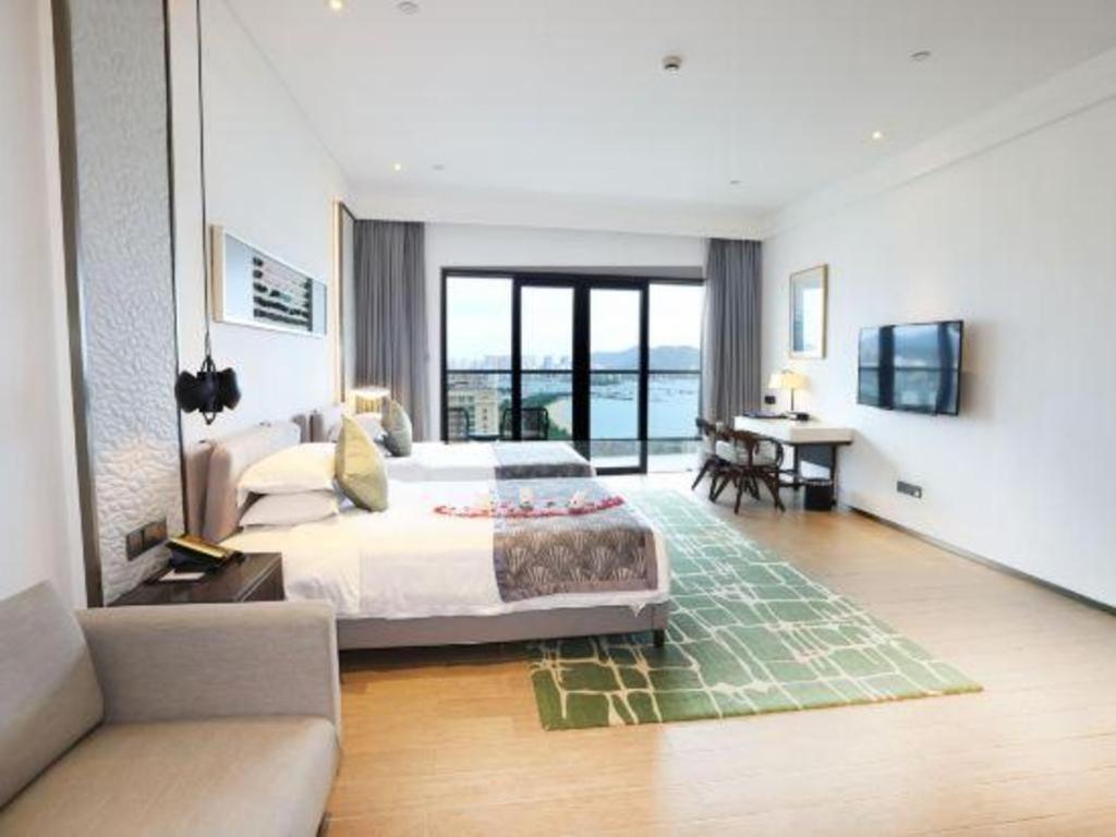Rock Platinum Sea View Hotel Sanya Exterior photo