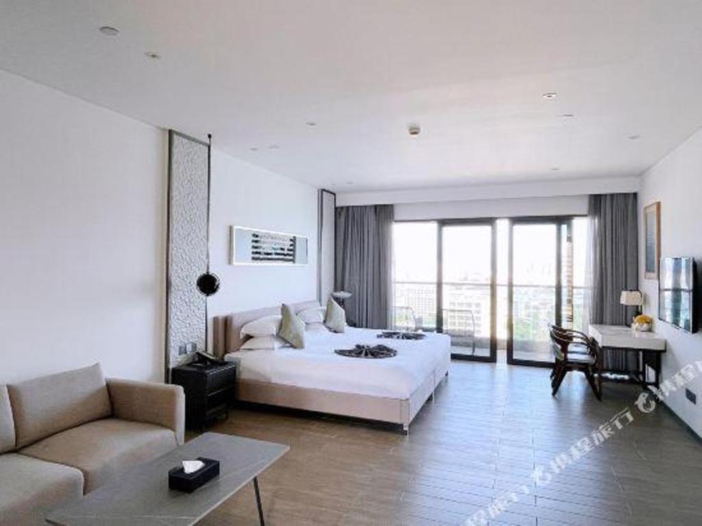 Rock Platinum Sea View Hotel Sanya Exterior photo